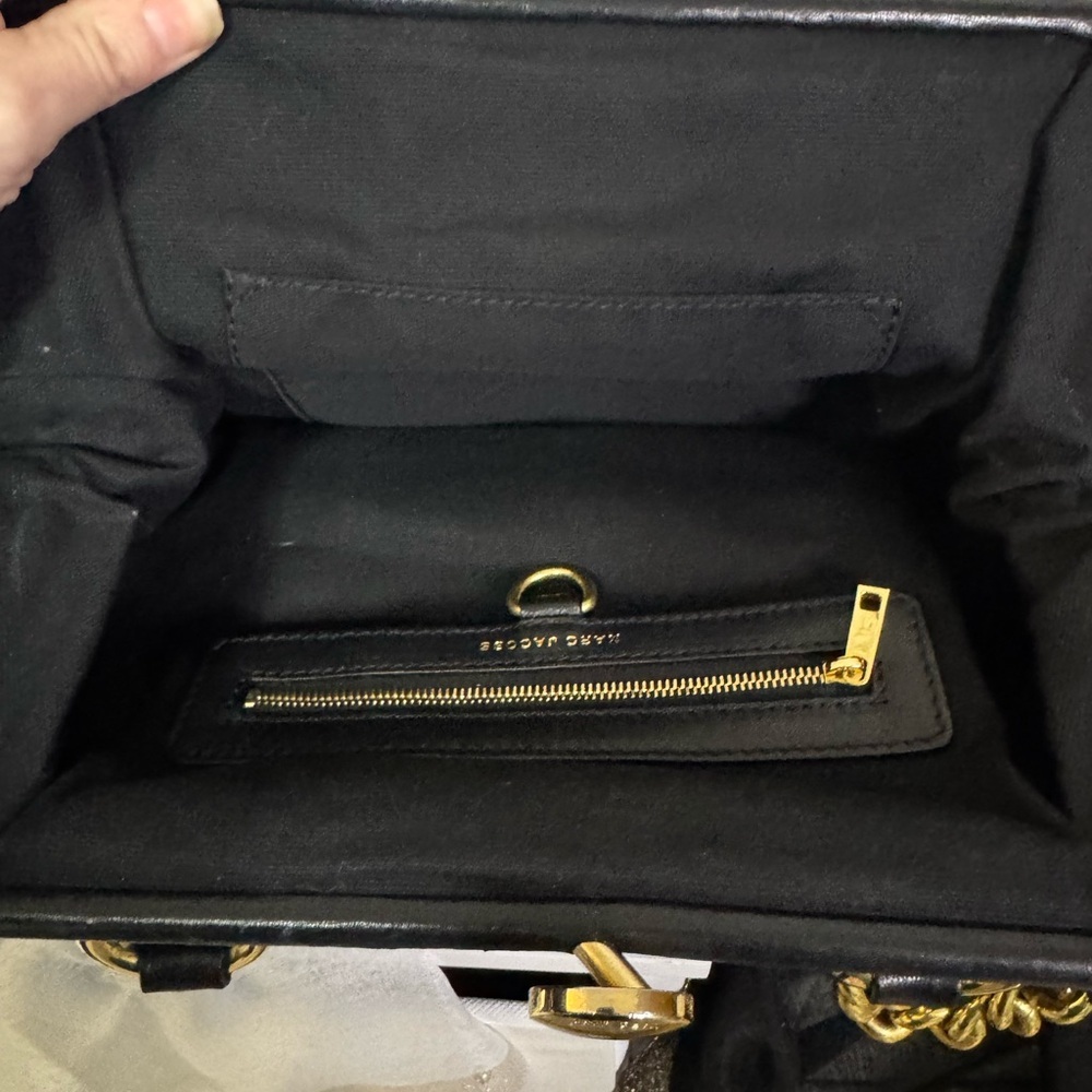 Mark Jacob’ Black Quilted Handbag with Gold hardware and Accents - Picture 4 of 10